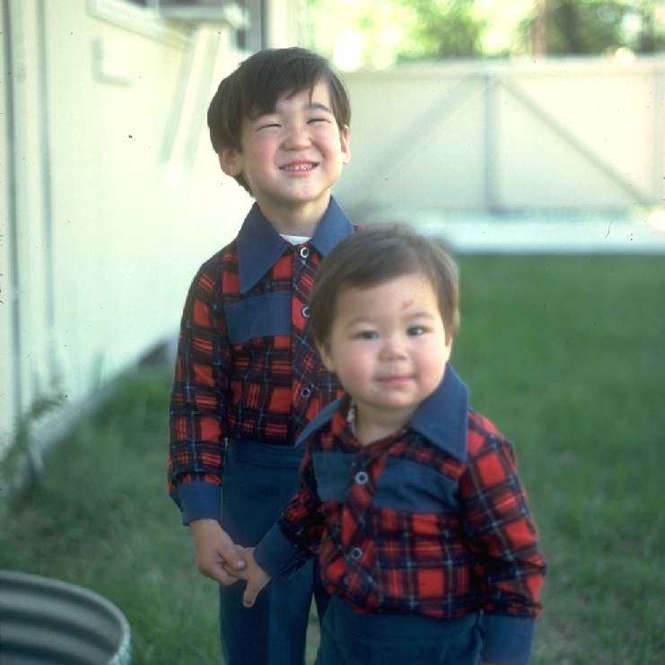 Simon & Zachary in backyard at FLW in 1978